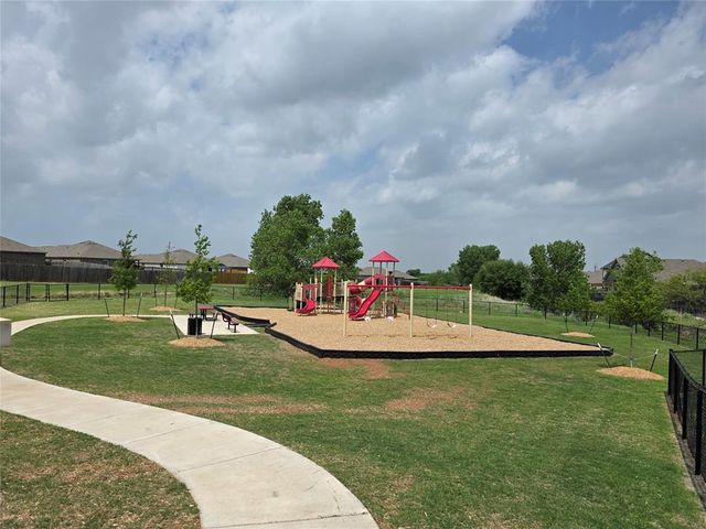 9732 Glover River Drive, Yukon, OK 73099