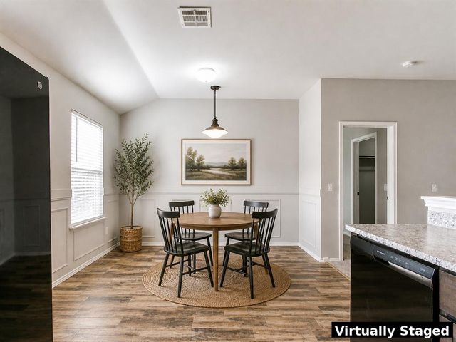 9732 Glover River Drive, Yukon, OK 73099
