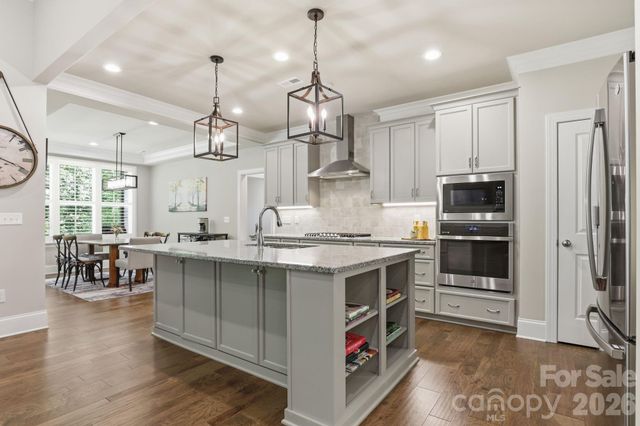 9823 Ardley Park Way, Mint Hill, NC 28227