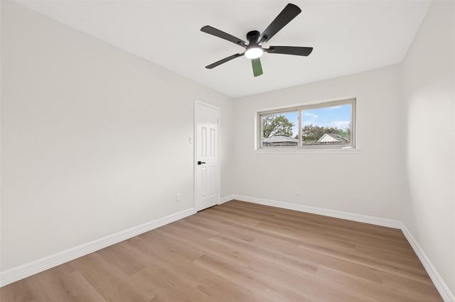 11906 Meadowdale Drive, Stafford, TX 77477