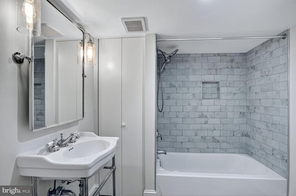 1463 FLORIDA AVE NW, Washington, DC 20009