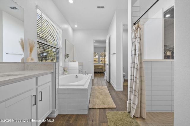 4898 Southern Valley Loop, Brooksville, FL 34601