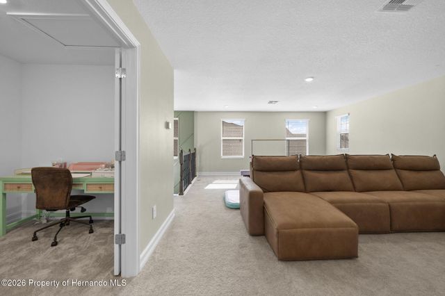 4898 Southern Valley Loop, Brooksville, FL 34601