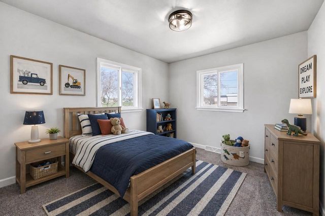 1521 BISMARCK AVENUE, Oshkosh, WI 54902