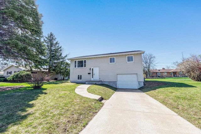 1521 BISMARCK AVENUE, Oshkosh, WI 54902