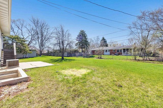 1521 BISMARCK AVENUE, Oshkosh, WI 54902