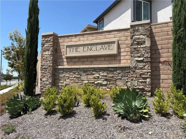 2113 Crescent Moon, Upland, CA 91786