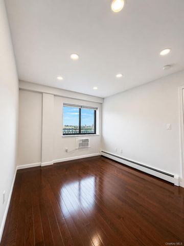 3749 81st Street 7D, Jackson Heights, NY 11372
