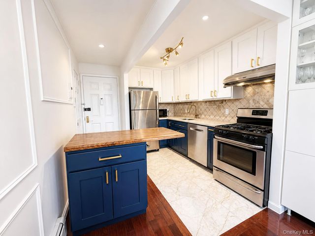 3749 81st Street 7D, Jackson Heights, NY 11372