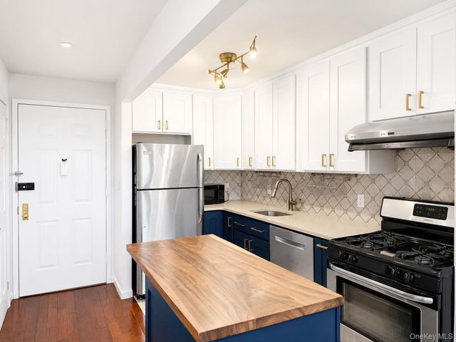 3749 81st Street 7D, Jackson Heights, NY 11372