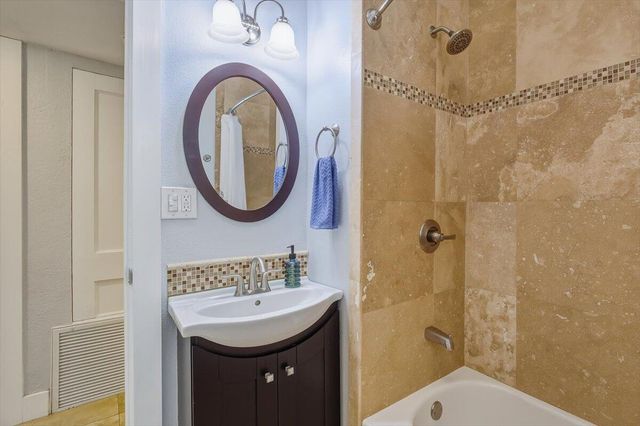 362 NE Kepner Drive, Fort Walton Beach, FL 32548