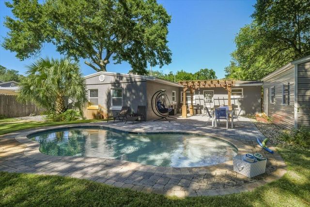 362 NE Kepner Drive, Fort Walton Beach, FL 32548