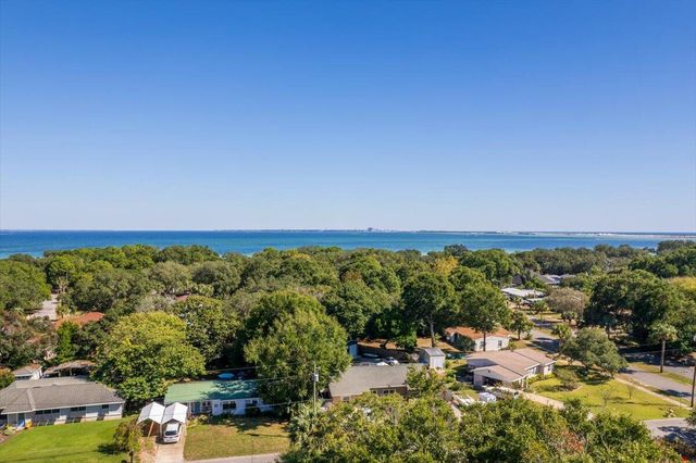 362 NE Kepner Drive, Fort Walton Beach, FL 32548