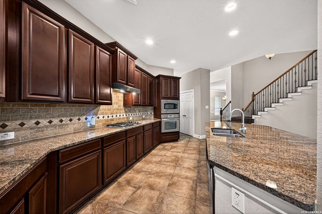 17759 Maui Sands, San Antonio, TX 78255