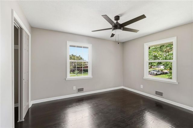 11818 E 62nd Terrace, Kansas City, MO 64133