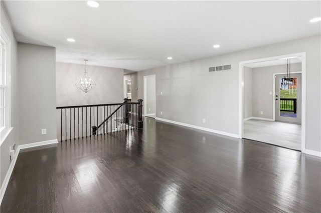11818 E 62nd Terrace, Kansas City, MO 64133