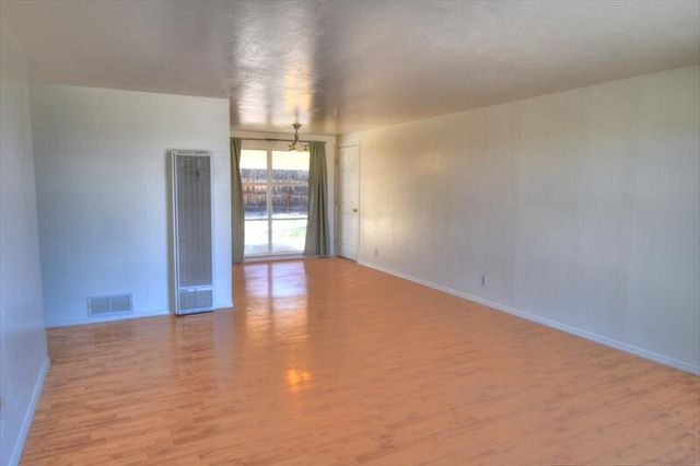 1128 Shirley Street NE, Albuquerque, NM 87112