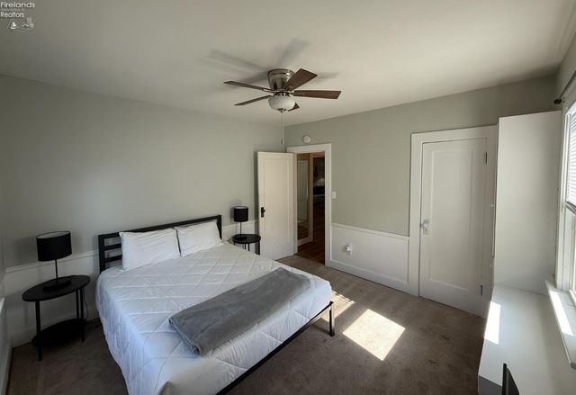 E 118 5th Street, Port Clinton, OH 43452