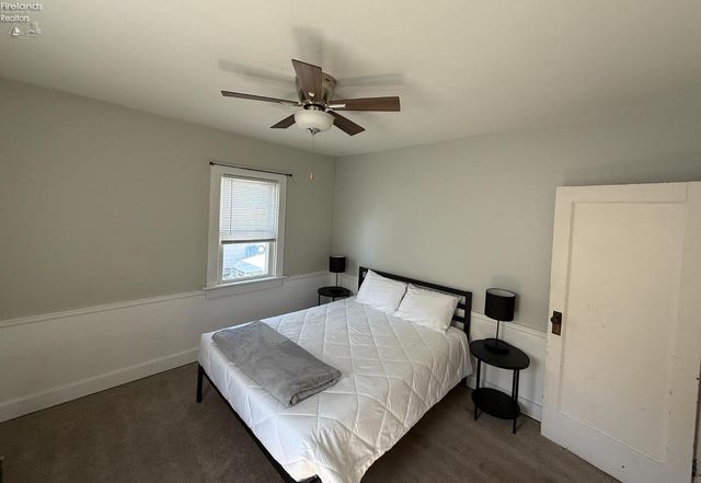 E 118 5th Street, Port Clinton, OH 43452