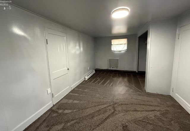 E 118 5th Street, Port Clinton, OH 43452