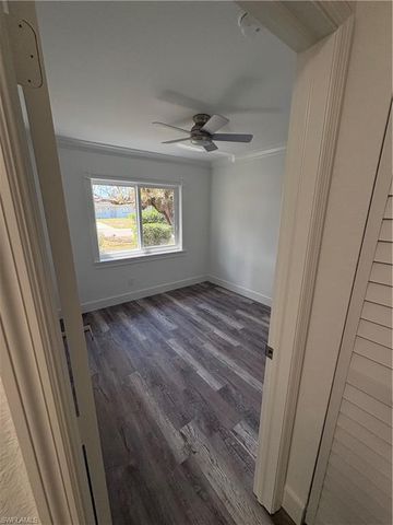 5285 19 PL, Naples, FL 34116