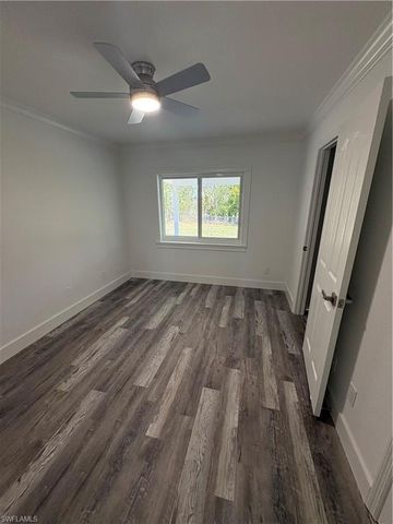 5285 19 PL, Naples, FL 34116