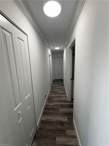 5285 19 PL, Naples, FL 34116