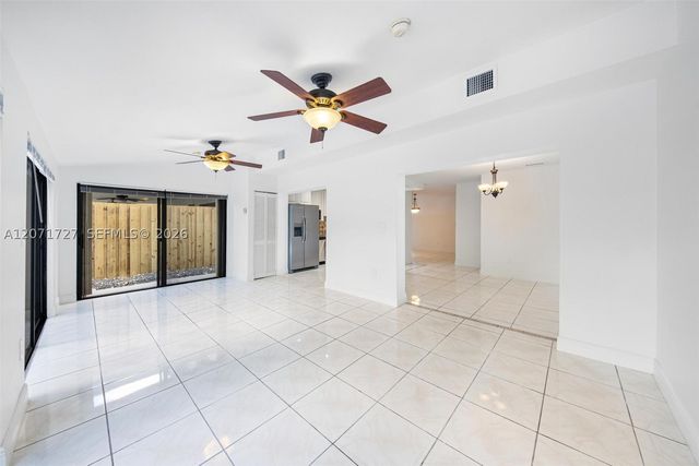 15157 SW 95th St 15157, Miami, FL 33196