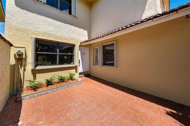 15157 SW 95th St 15157, Miami, FL 33196