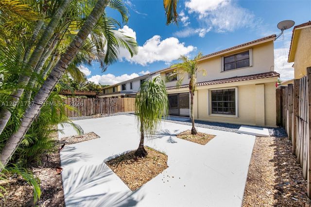 15157 SW 95th St 15157, Miami, FL 33196