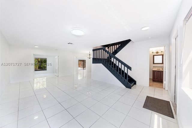 15157 SW 95th St 15157, Miami, FL 33196
