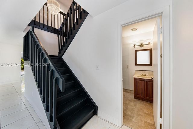 15157 SW 95th St 15157, Miami, FL 33196