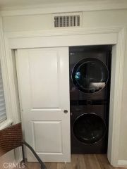 5216 Yarmouth 107, Encino, CA 91316