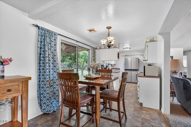 1621 Gayety Lane, Medford, OR 97504