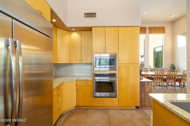 6342 N Sabino Shadow Lane, Tucson, AZ 85750