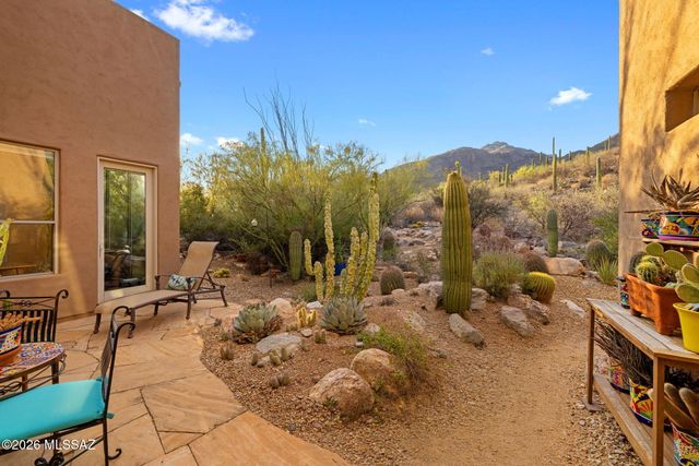 6342 N Sabino Shadow Lane, Tucson, AZ 85750