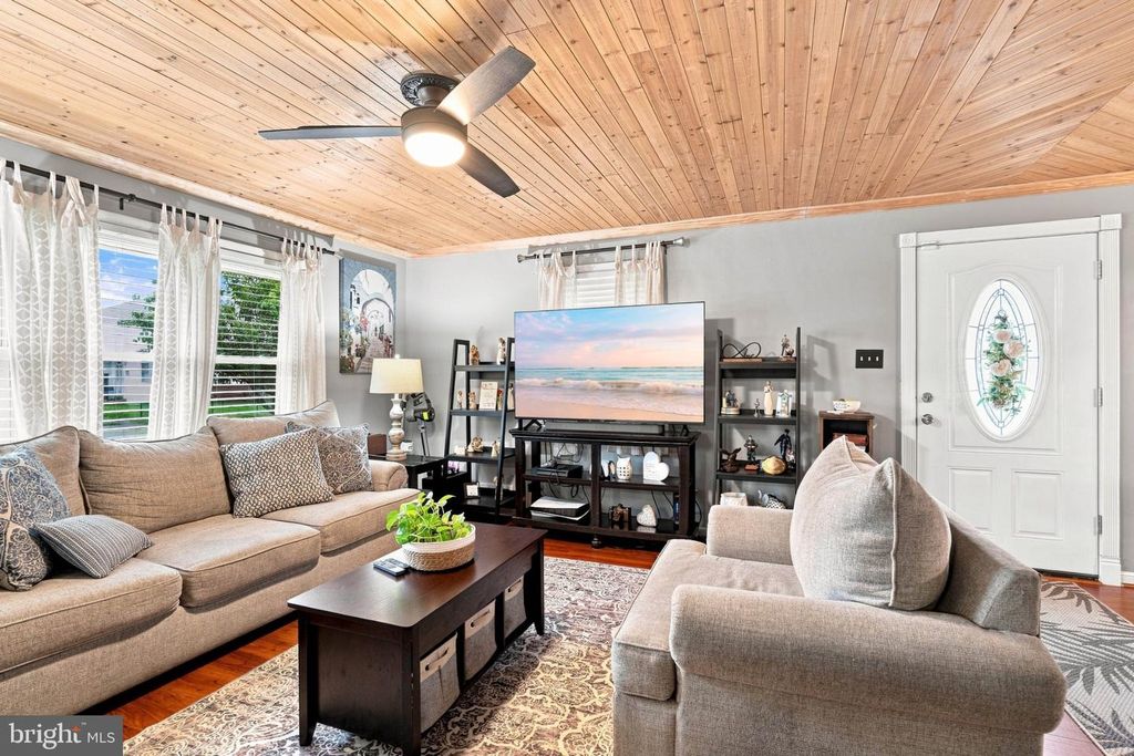 7172 WALDORF AVE, PENNSAUKEN, NJ 08110 — photo 4