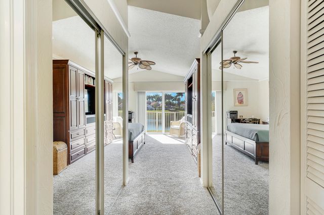 7283 Via Palomar, Boca Raton, FL 33433