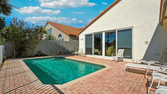 7283 Via Palomar, Boca Raton, FL 33433