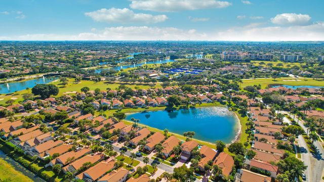 7283 Via Palomar, Boca Raton, FL 33433