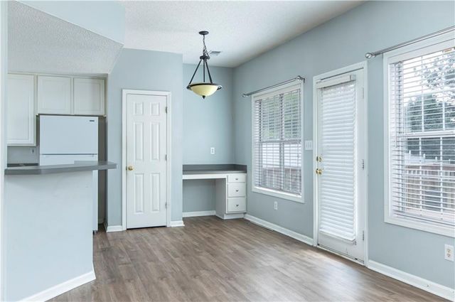 6635 Wellesley Drive, Riverdale, GA 30296