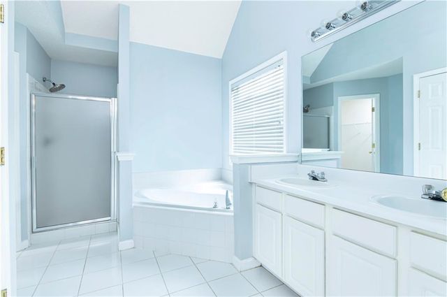 6635 Wellesley Drive, Riverdale, GA 30296