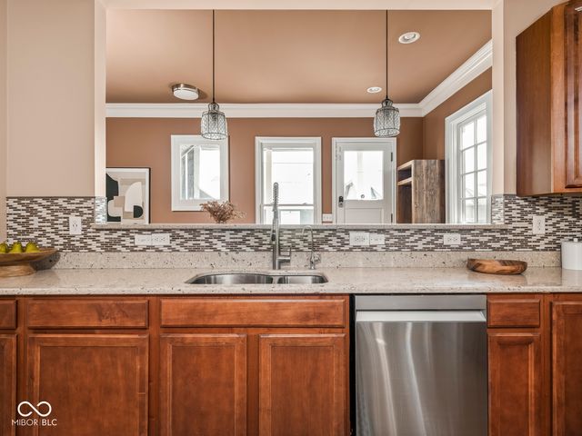 2041 N New Jersey Street, Indianapolis, IN 46202