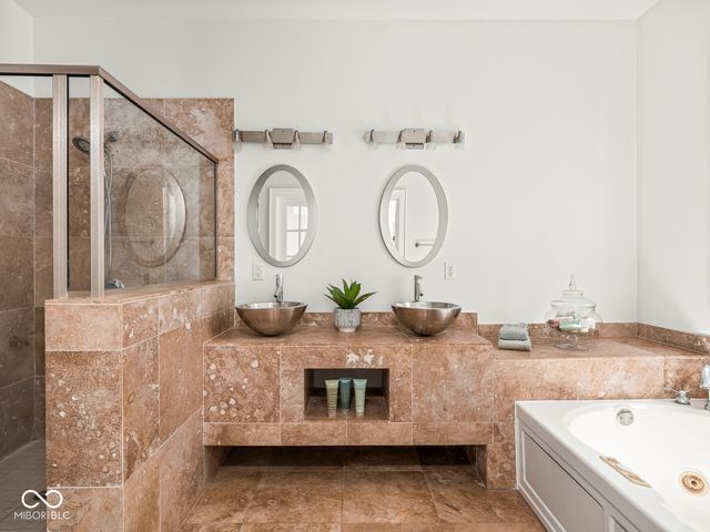 2041 N New Jersey Street, Indianapolis, IN 46202