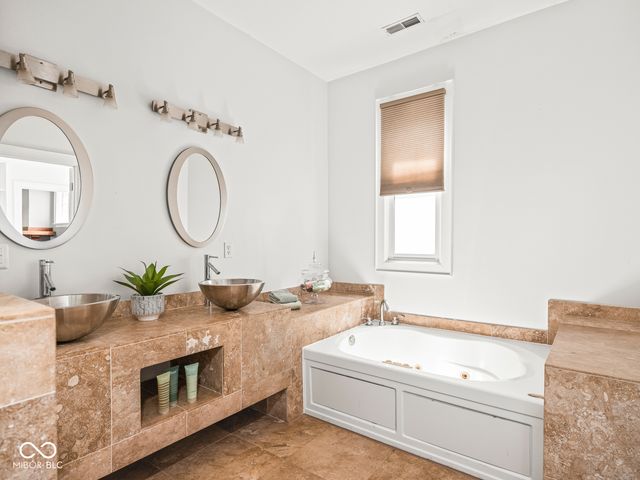 2041 N New Jersey Street, Indianapolis, IN 46202