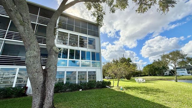 4069 Harwood E, Deerfield Beach, FL 33442