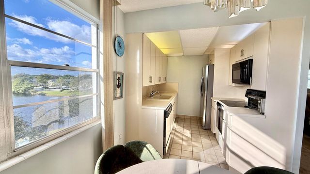 4069 Harwood E, Deerfield Beach, FL 33442