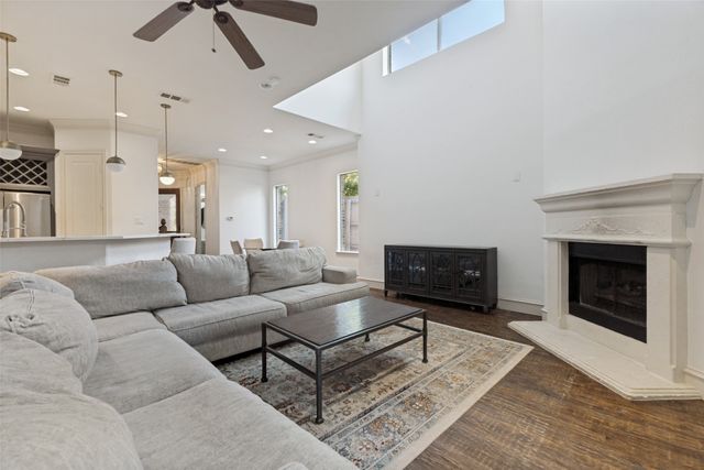 5534 Winton Street, Dallas, TX 75206