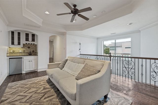 5534 Winton Street, Dallas, TX 75206