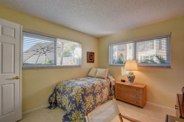 307 Lake Evelyn Drive, West Palm Beach, FL 33411